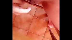 Super relax, a rallentatore sulla pussy incinta.