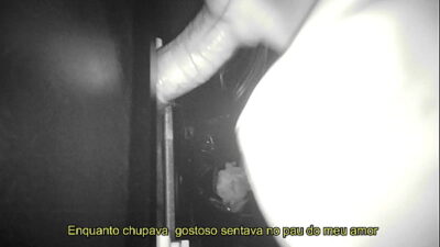 GLORY HOLE – PEDIR PRA ENTRAR E ME COMER NA CABINE