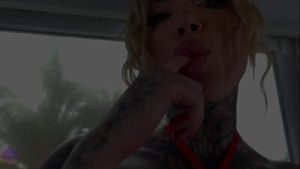 Do You Feel Better In A Strong Woman’s Hands? 4K