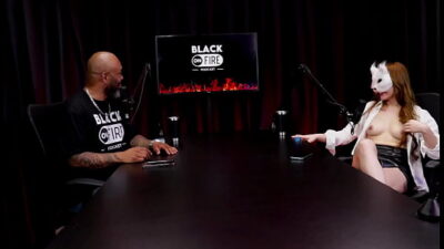 Seu primeiro atendimento foi em uma festa, quer terminar a faculdade, as meninas ficam por dinheiro, e o vazio por dentro… – Victoria Rubro (WATCH ON: SHEER/RED)