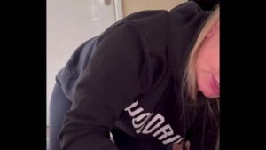 Step Sister The slutty but very good at cock sucks her stepbrother well and then fucks her well, she has a very nice ass and is just good to fuck