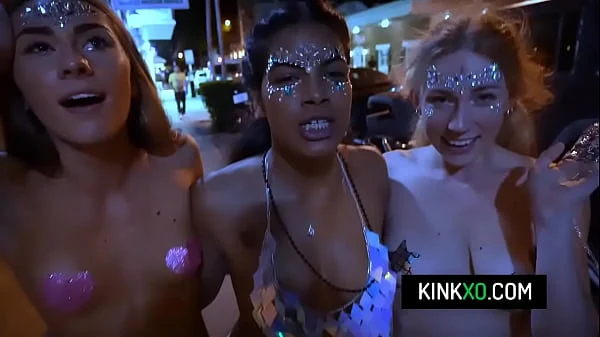 Hot Teen BFFs Have Foursome After A Long Night Partying