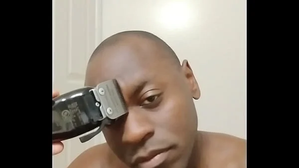 I had another chance to keep growing facial hair out and this happened for free are followers okay when this happens 2