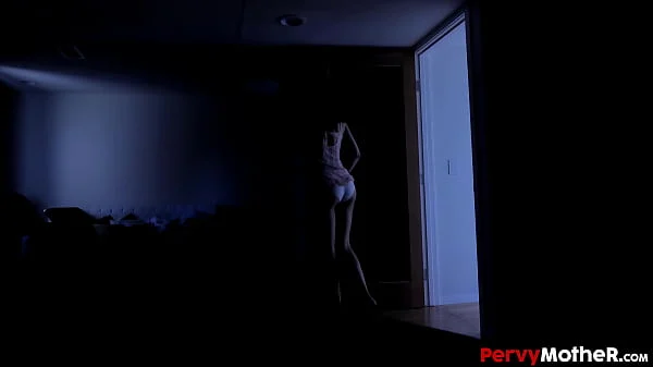 PervyMother – Shark Cougar Bushwhacked her Craved Stepson in the Midnight, Jasmine Jae, Brother Love