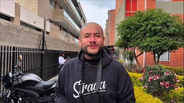 Photographer seduces a girl on the street, the photoshoot ends in a tremendous fuck – Felipe Skull