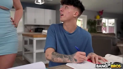 Shower 3Some With Stepmom