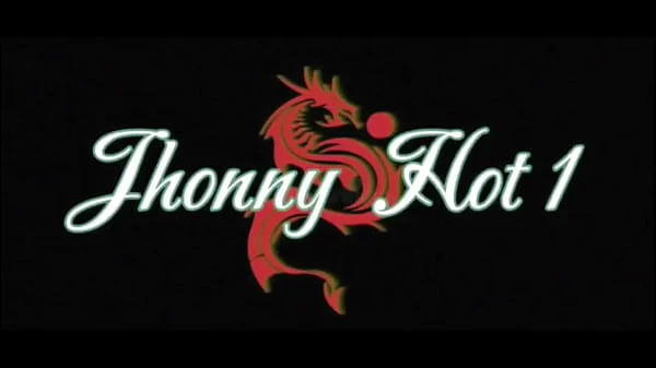 Estava no banho a madrasta me espionou para chupar meu pau