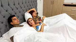 MY STEPBROTHER invites me to watch movies and I end up fucking his beautiful busty girlfriend.