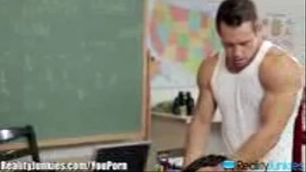 YouPorn – Dillion Harper Desk Fucking