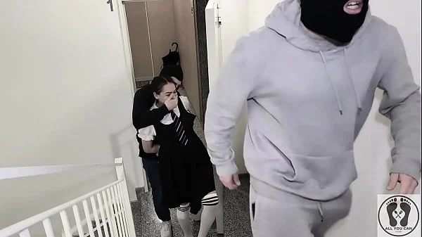 ANA SPEARS CAUGHT BY MASKED STRANGERS BJ FUCK CUMWALK FILM