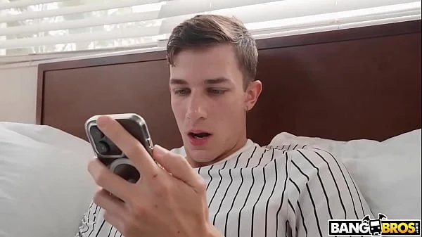 BANGBROS – Sexy Milf Tiffani Madison Helps Her Step Son Parker Ambrose Focus On His Studies By Sucking His Dick