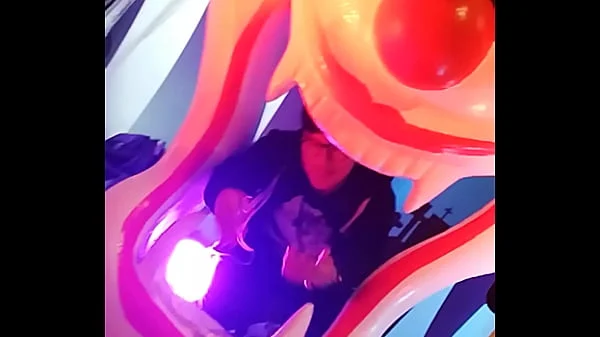 Payaso se coge a enano cachudo