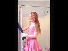 20 something girl shower comp