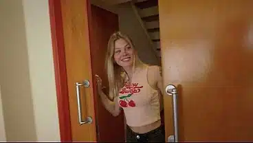 20-Year-Old Birthday Boy Wants the Wildest Gangbang for His Gifts – Sammm Next Door