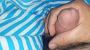 .הבולבול שמחפש את הבחורה שתעשה לו את הברית מילה. הבולבול שלי