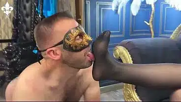 FULL CLIP: Pantyhose Worshipping!