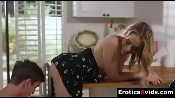 Gorgeous blonde Mia Malkova passion fuck