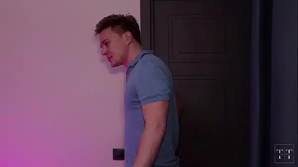 I tricked an Asian masseuse to have rough sex with me