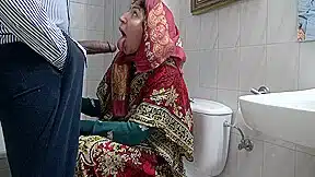 Perverted Turkish Amateur Stepmom Sucking Big Black Cock In Germany