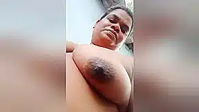 Today Exclusive- Bhabhi Shows Her Big Boobs And Pussy