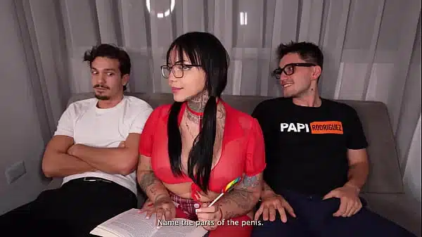 Venezolanas de Tetas y Culo perfecto se calientan con sus amigos españoles con 2 Pollas Grandes