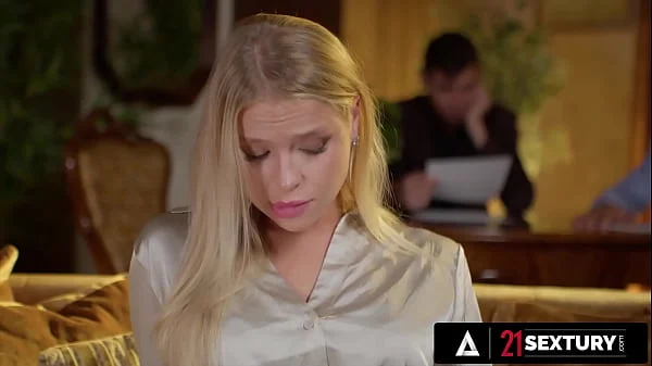 21 SEXTURY – Gorgeous Alexa Flexy Gets Her Pretty Butt Fucked By Her Bosses