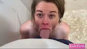Amateur girlfriend piss drinking in bathroom – Piss Fetish