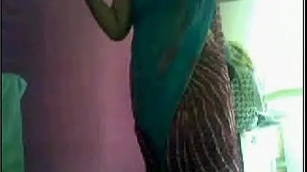 Babe Dropping Her Clothes indian desi indian cumshots arab – XVIDEOS.COM
