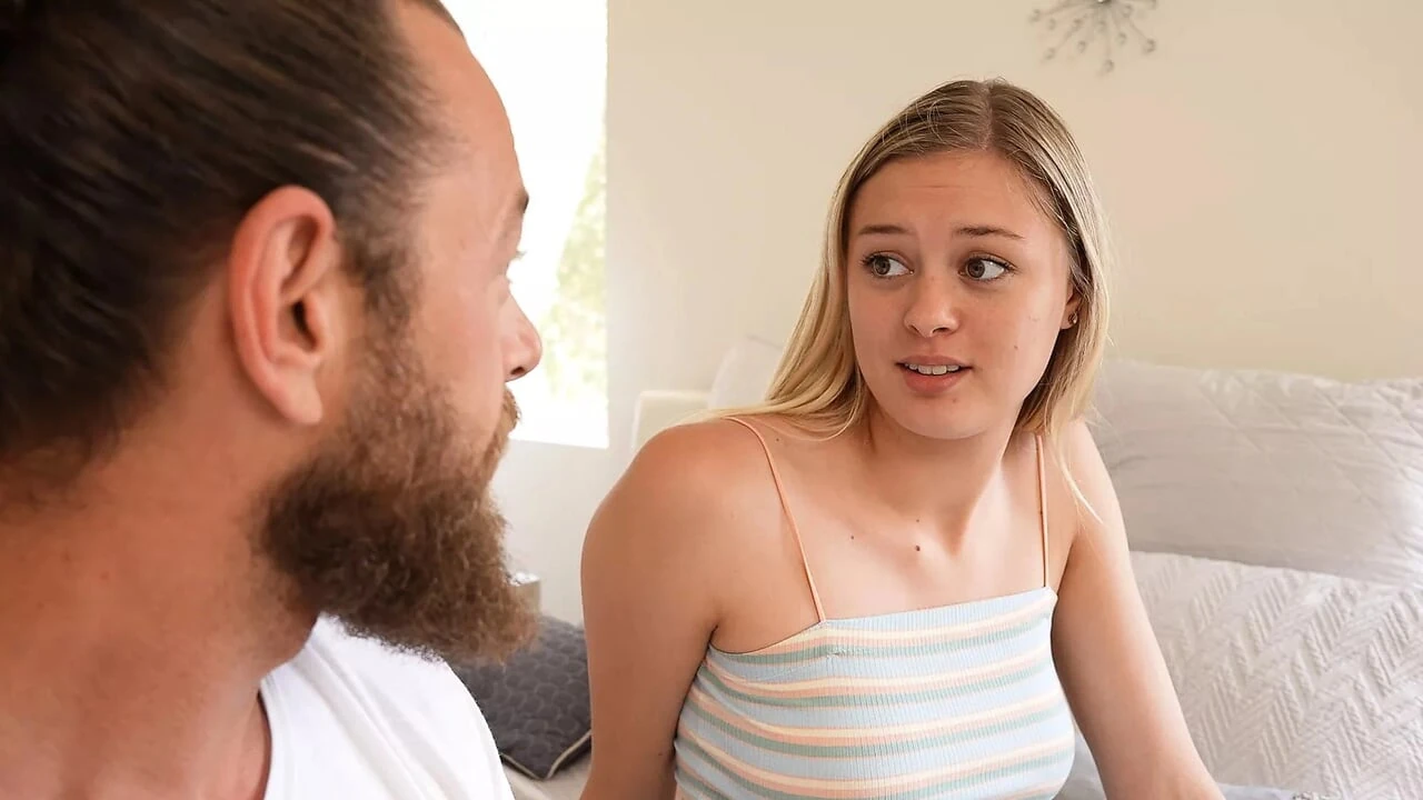 Busty Teen Amber Moore Welcomes Him Home