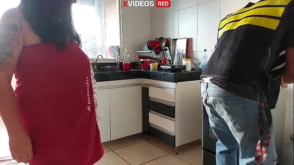 entregador acabou fodendo mulher casada