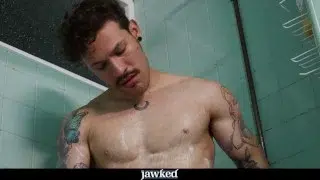 Gay Hunk Andy Stevens Shower Masturbation – Jawked