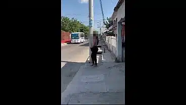 MILF Mexicana de Trasero Enorme Acepta Tener Sexo Anal con un Desconocido a Cambio de 25 Dolares