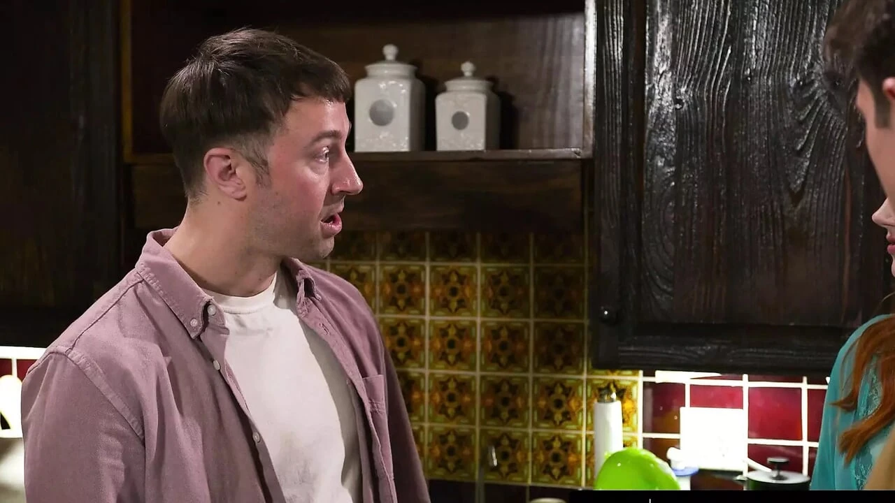 MOMMY’S BOY – Angry Stud Fucks Hot Stepmom Siri Dahl In Front Of Rude & Powerless Stepdad! CUCKOLD