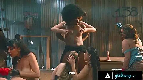 Serene Siren, Little Puck, Jane Wilde, Lulu Chu, Casey Calvert, Hailey Rose, And Penny Barber Explore Each Others