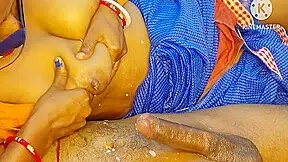 Village Bhabhi – Indian Desi Ne Chhath Puja Ke Din Apne Sote Hue Devar Ke Land Per Dudh Tapkaya Bhabhi Ne