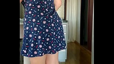 Filmei minha madrasta pela manha de vestido transparente.