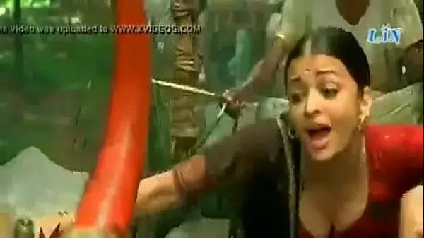 bollywood actress aishwaria rai huge boobs deep cleavage xnxx com 1