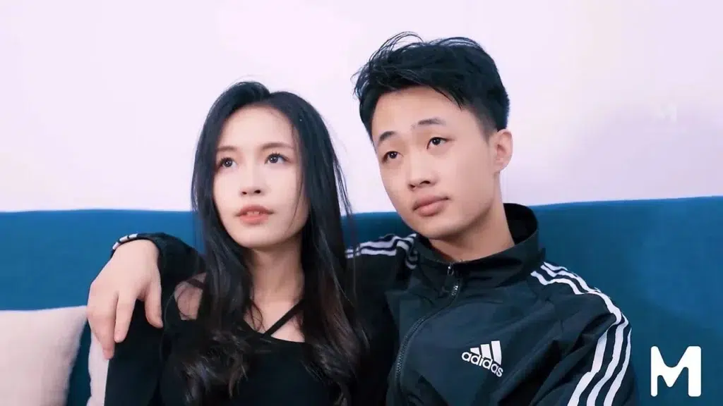 Md 0143 Brothers Girlfriend