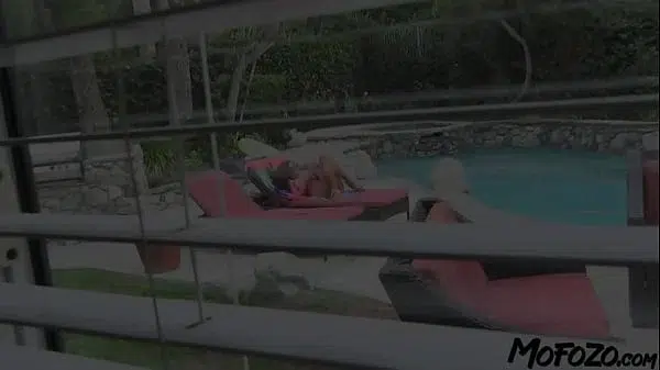Mofozo Com Redhead Model With Big Tits Gives A Blowjob