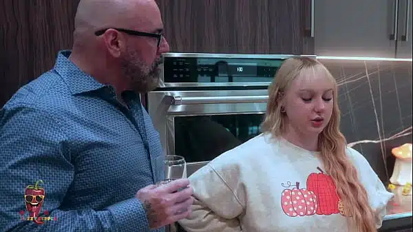 MUCH OLDER Boyfriend Meet The Parents On Thanksgiving – Skylar Vox – FULL 4K
