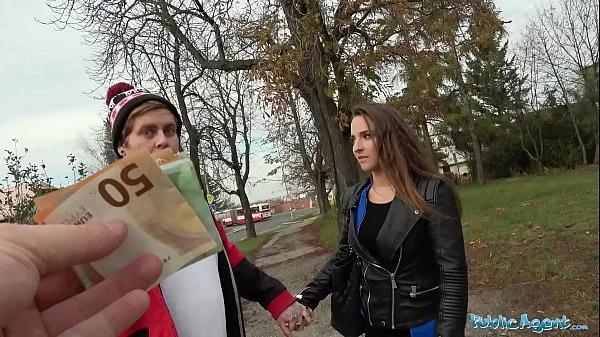 she fucks stranger