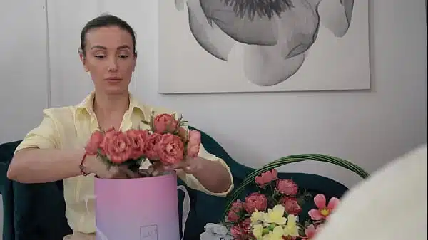 Sucked off a flower buyer and got a squirt afterwards