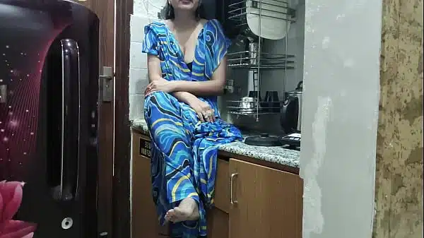 A Indian milf horny stepmother mistakenly sees her stepson naked, a step son with a big penis can’t stand the urge to feel that cock inside her, and without