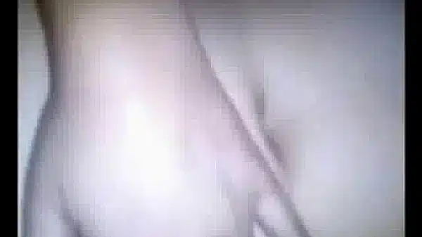 Turkish girl is talking with phone and sucs a cock