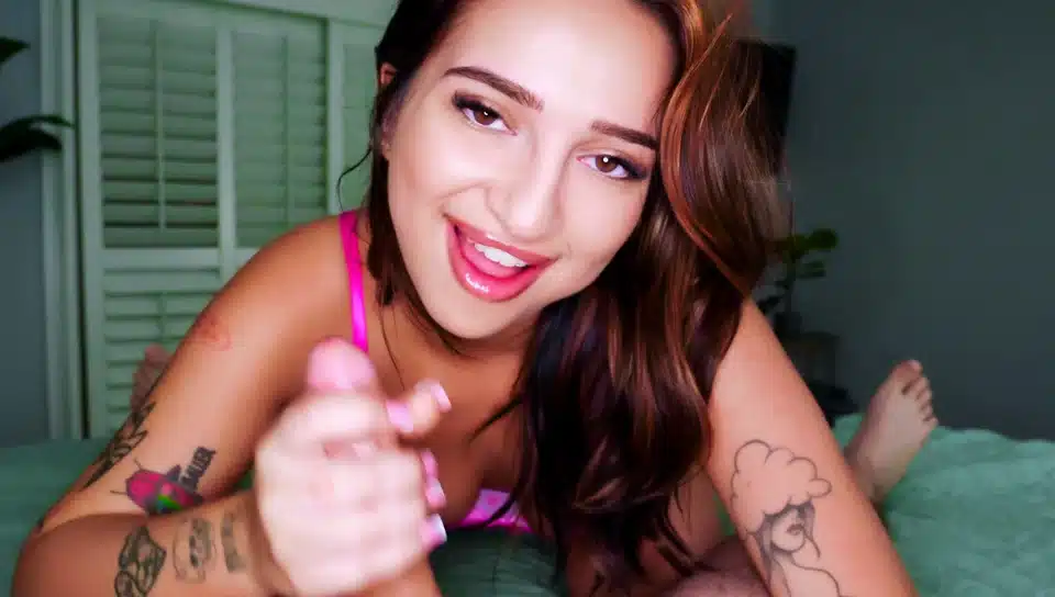 Horny GF Can’t Wait